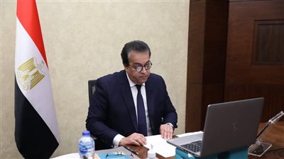 وزير التعليم العالي يصدر قرارًا بإغلاق كيان وهمي بالقاهرة