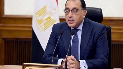 الاستيلاء على أراض وعقارات في 3 محافظات لإنشاء القطار السريع