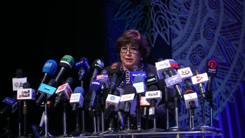 الدكتورة إيناس عبد
