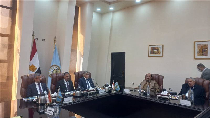 لقاء محافظ مطروح