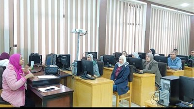 مركز التدريب بمحافظة الشرقية ينفذ 4 دورات لـ945 شابا وفتاة 