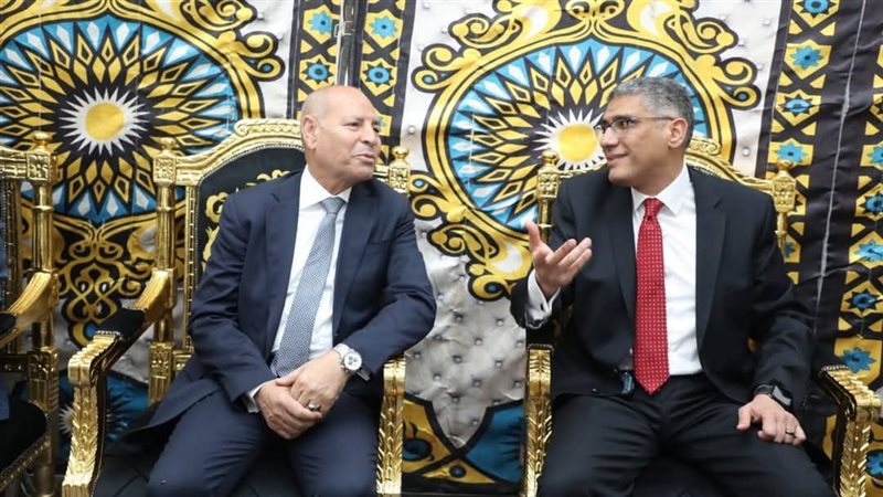 محافظ القاهرة ومحافظ