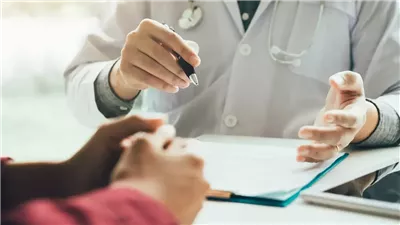 تفسير حلم زيارة الطبيب فى المنام وعلاقته بسفر قريب يحمل الخير 