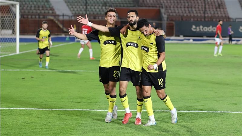 دوري المحترفين، فيتو