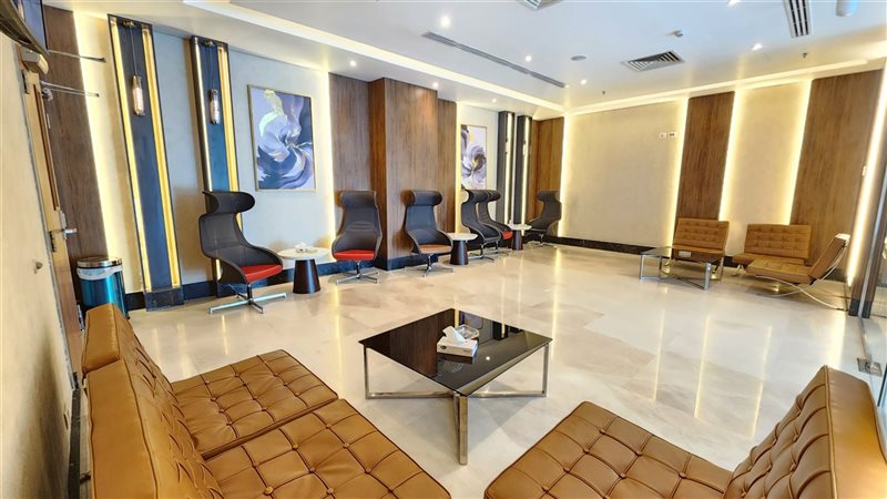 مطار القاهرة، فيتو