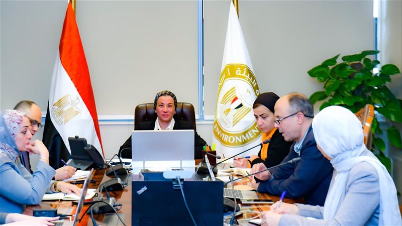 وزيرة البيئة 