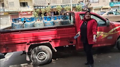 ضبط 10 أطنان دقيق قبل تهريبها وبيع اسطوانات بوتاجاز خارج التسعيرة بحملة في الجيزة