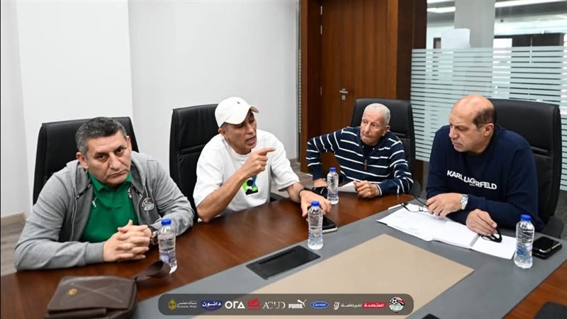 علاء نبيل يجتمع بأجهزة