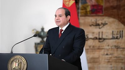  توطين صناعة السكك الحديدية أبرزها، السيسي يستعرض مجالات التعاون مع فرنسا 
