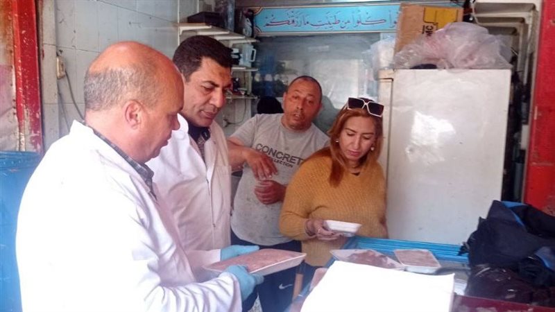 ضبط 7 طن دهانات مجهولة