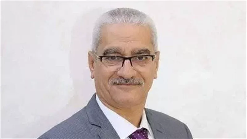 مدير الإدارة التعليمية