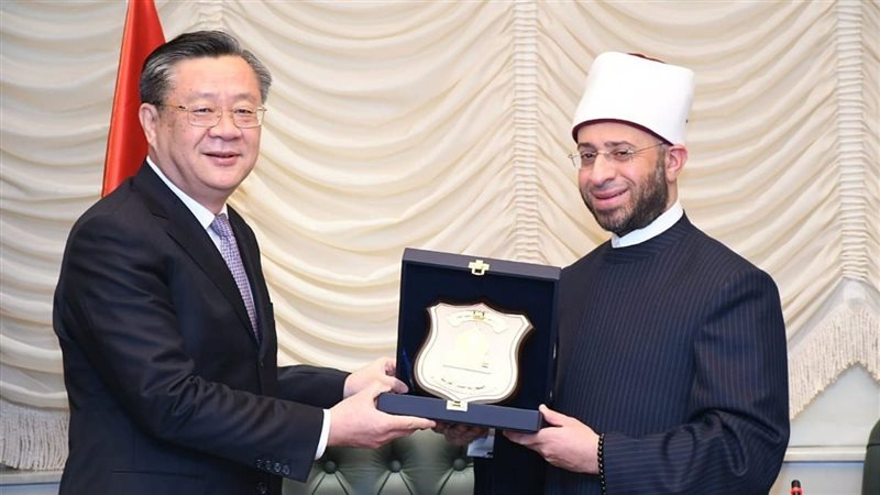 وزير الأوقاف يستقبل