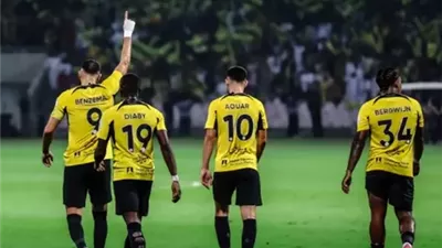اتحاد جدة يفقد خدمات كريم بنزيما أمام الفتح في الدوري السعودي 