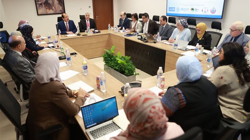 اجتماع وزير الصحة،فيتو