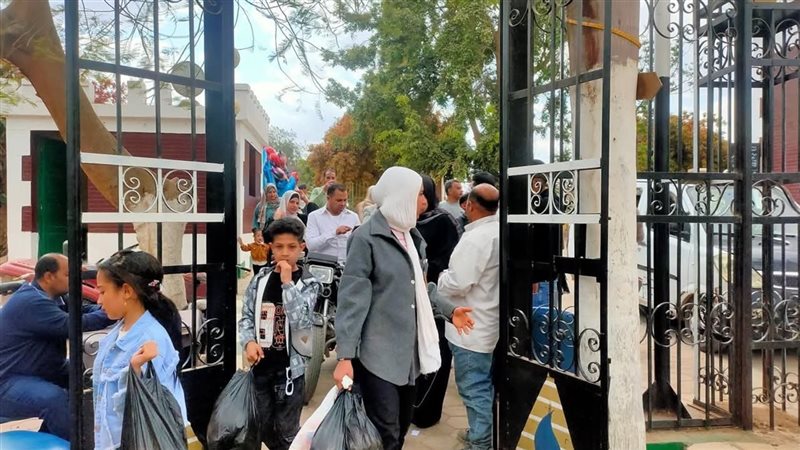 حدائق القناطر الخيرية،فيتو
