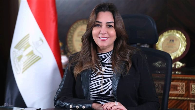 د. منال عوض، فيتو