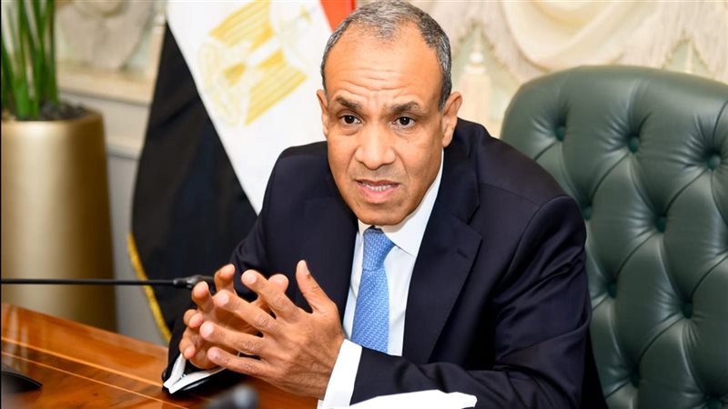 وزير الخارجية يشارك