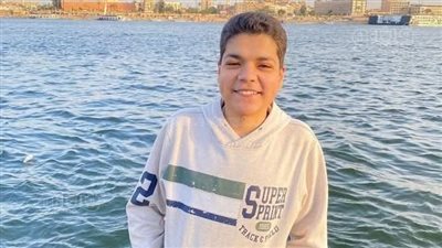 أب يستغيث لإجراء عملية زرع رئتين لابنه في الأقصر: 