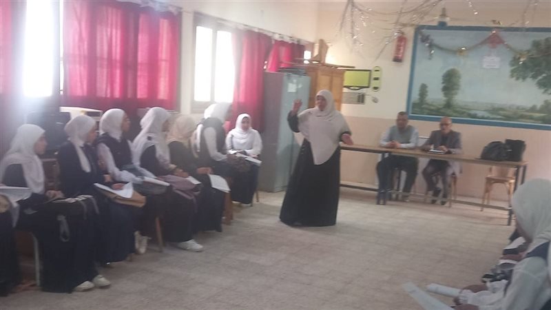 ندوة توعوية بمدرسة