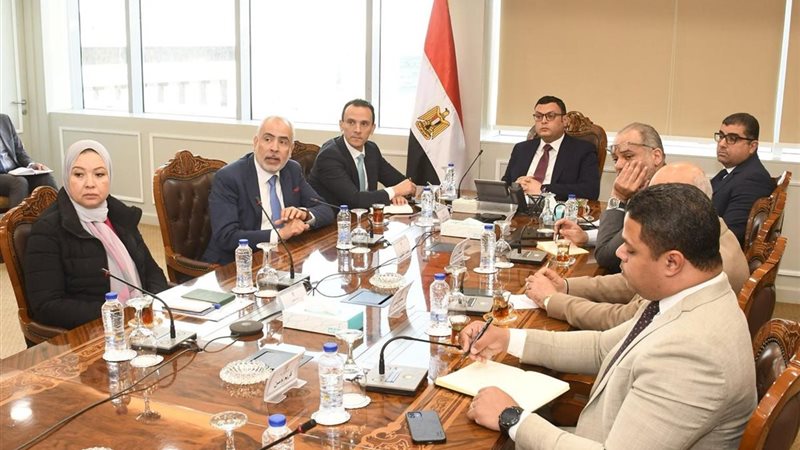 اجتماع وزير الاسكان