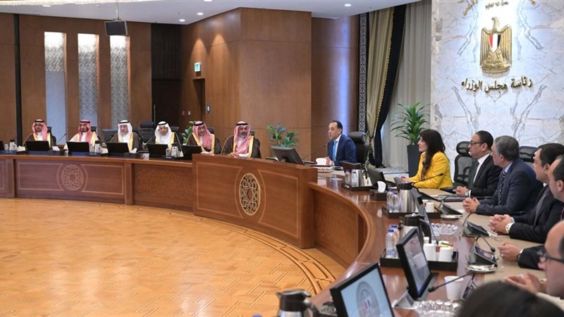 اجتماع برئاسة الدكتور