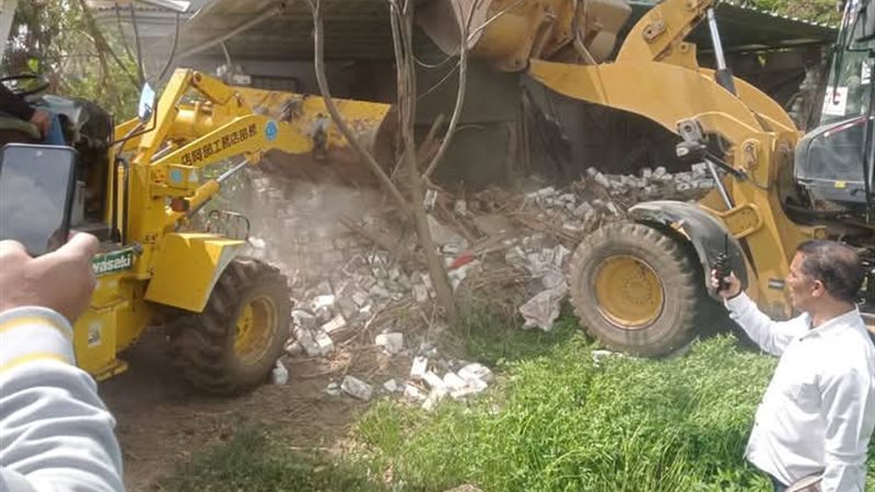 ازالة التعديات بالبحيرة