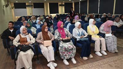 المتاحف المحلية والعالمية، ندوة بكلية التربية النوعية بالفيوم