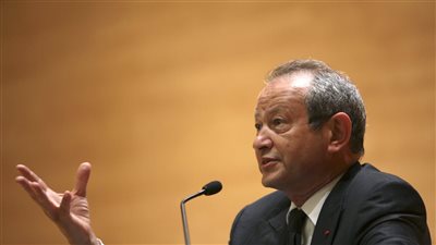 العالم يحبس أنفاسه، ساويرس يكشف المخاوف من انتظار قرار ترامب بشأن الحرب على إيران