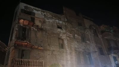 انهيار أجزاء من عقار بمنطقة اللبان في الإسكندرية (صور)