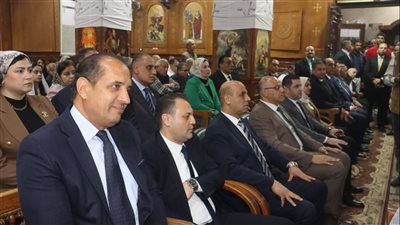 محافظ القليوبية يشهد قُداس عيد القيامة المجيد بكنيسة العذراء بمدينة بنها (صور)