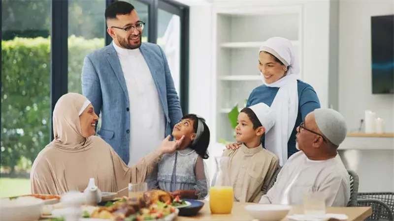 حكم الدعاء على الأقارب