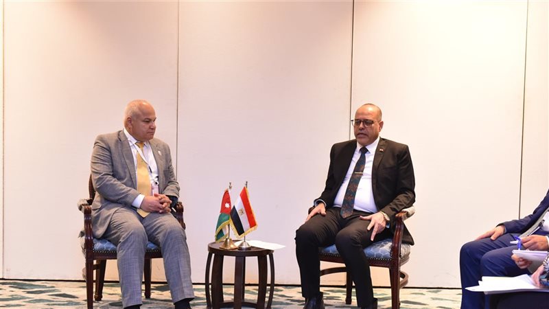وزير العمل ونظيره