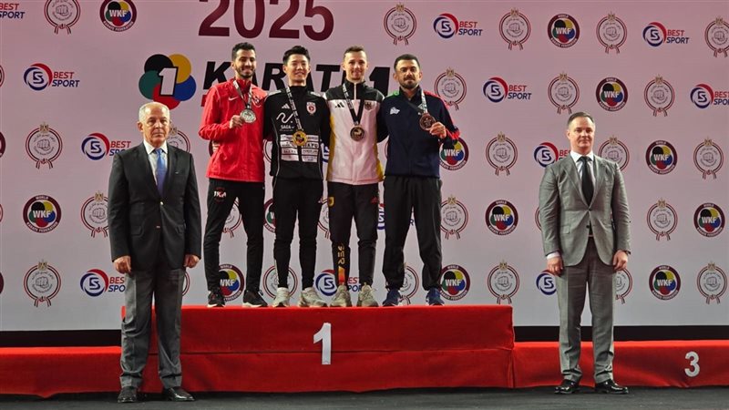 زياد على لاعب منتخب