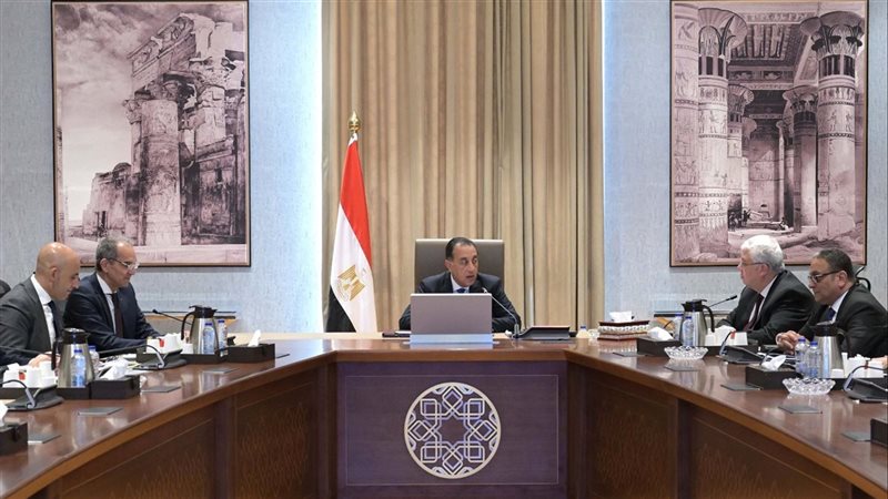 اجتماع برئاسة الدكتور