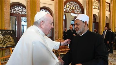 صداقة البابا وشيخ الأزهر.. أبرز المحطات في علاقة الطيب وفرنسيس.. 2016 تشهد عودة العلاقات ولقاءات متكررة لتعزيز العيش المشترك.. ووثيقة الأخوة الإنسانية تتوج جهود الرمزين للسلام العالمي