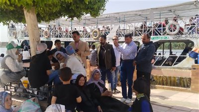 زحام على الرحلات النيلية بالمنصورة احتفالا بشم النسيم (فيديو وصور)