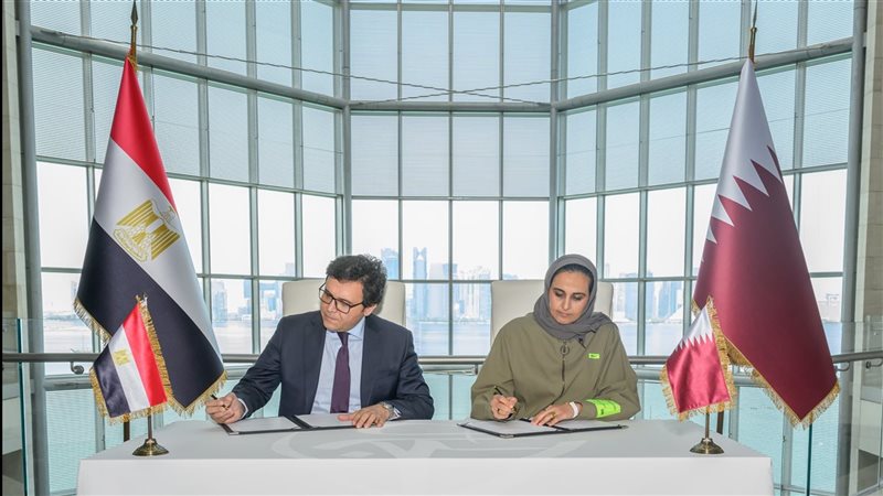 وزير الثقافة والشيخة