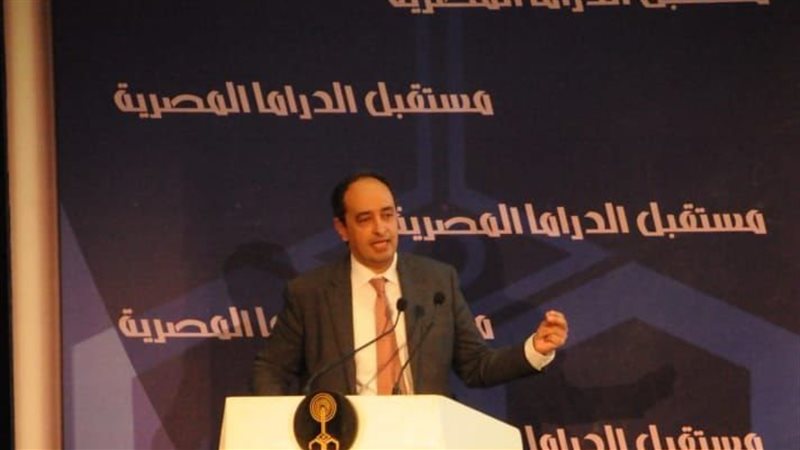 الدكتور عمرو عثمان