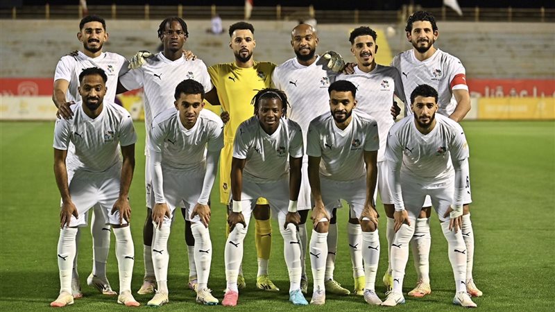 فريق نيوم، فيتو