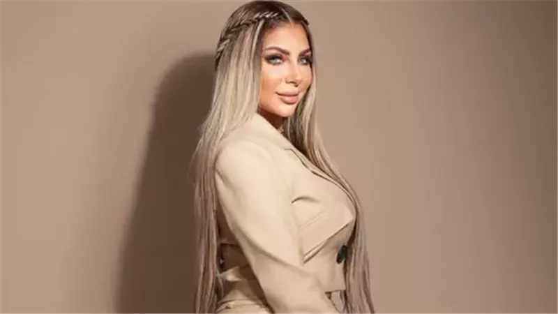 سارة خليفة، فيتو