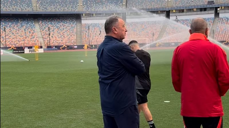 الخطيب في مران الأهلي،