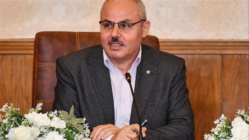 الدكتور ناصر مندور
