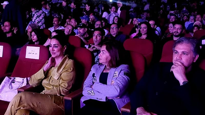 نجوم الفن والإعلام