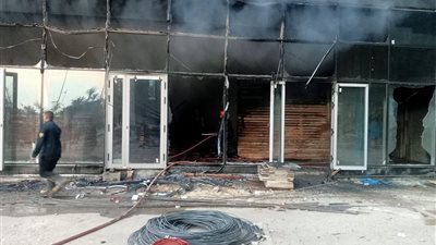 تفريغ كاميرات المراقبة لحريق مبنى أمام وزارة التربية والتعليم بالعاصمة الإدارية