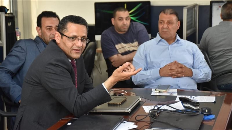الكاتب الصحفي خالد