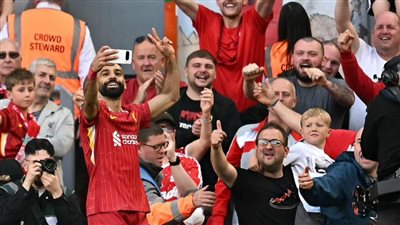 ليفربول بطلا للدوري الإنجليزي بعد الفوز على توتنهام بخماسية 