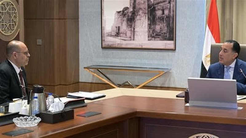رئيس الوزراء يتابع