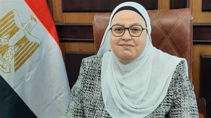 الدكتورة منال مصطفي،