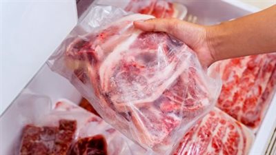 تفسير حلم توزيع اللحمة في المنام وعلاقته بالشفاء من الأمراض 