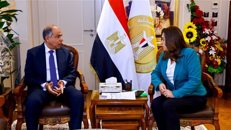 جانب من الاجتماع،
